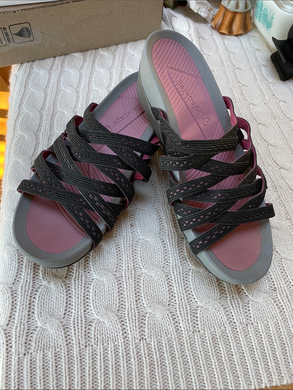 Baretraps Agatha Slide Sandal. Sz 8 Sporty open-toe slide